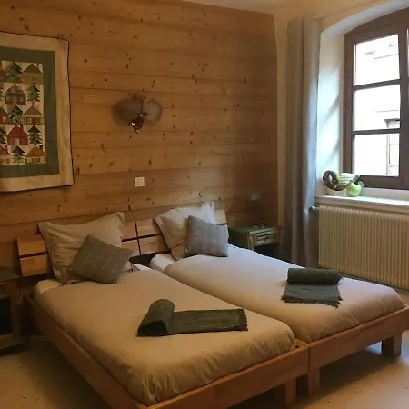 Apartment Les Hirondelles 6 Pers *
